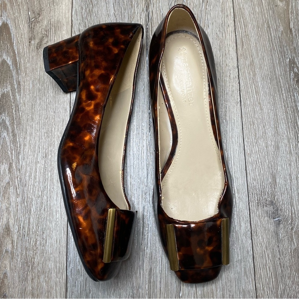 Naturalizer N5 Comfort Brown Tortoise Shell Buckle Frankee Patent Heel Size 5.5 - Picture 2 of 16